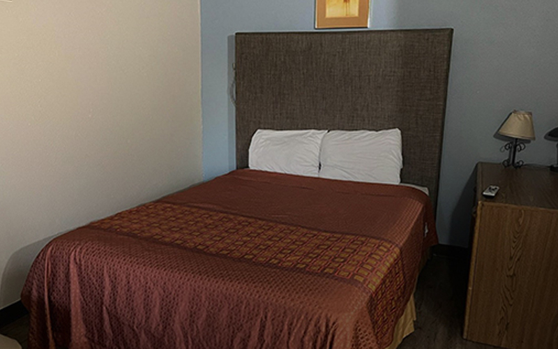 Standard Queen Room Nephi, UT